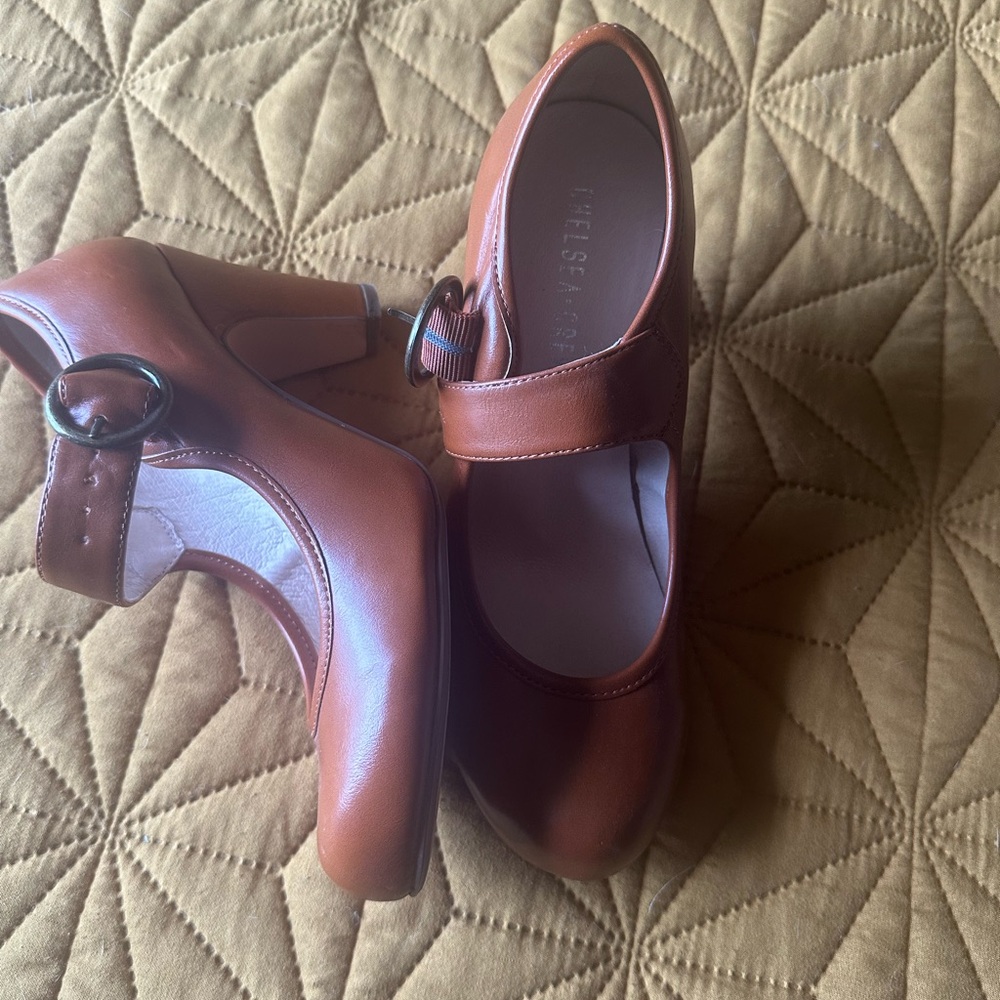 Camel colored Heels